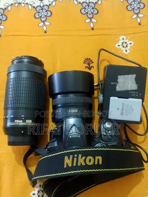Nikon D5300 DSLR Camera for Sale