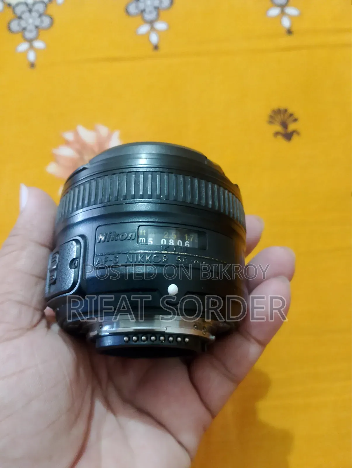 Nikon D5300 DSLR Camera for Sale