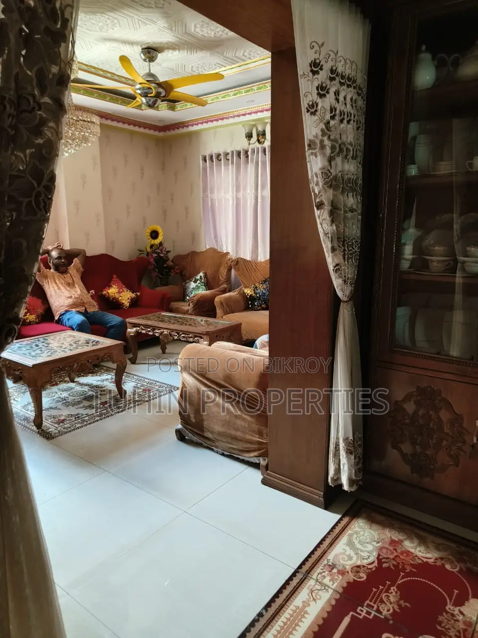 উত্তরায় বিক্রির জন্য ৩ বেডরুমের অ্যাপার্টমেন্ট