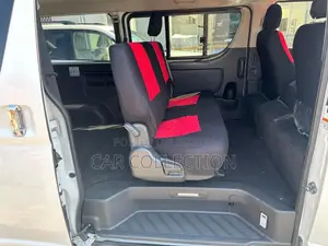 Toyota Grand HiAce 2002 Pearl