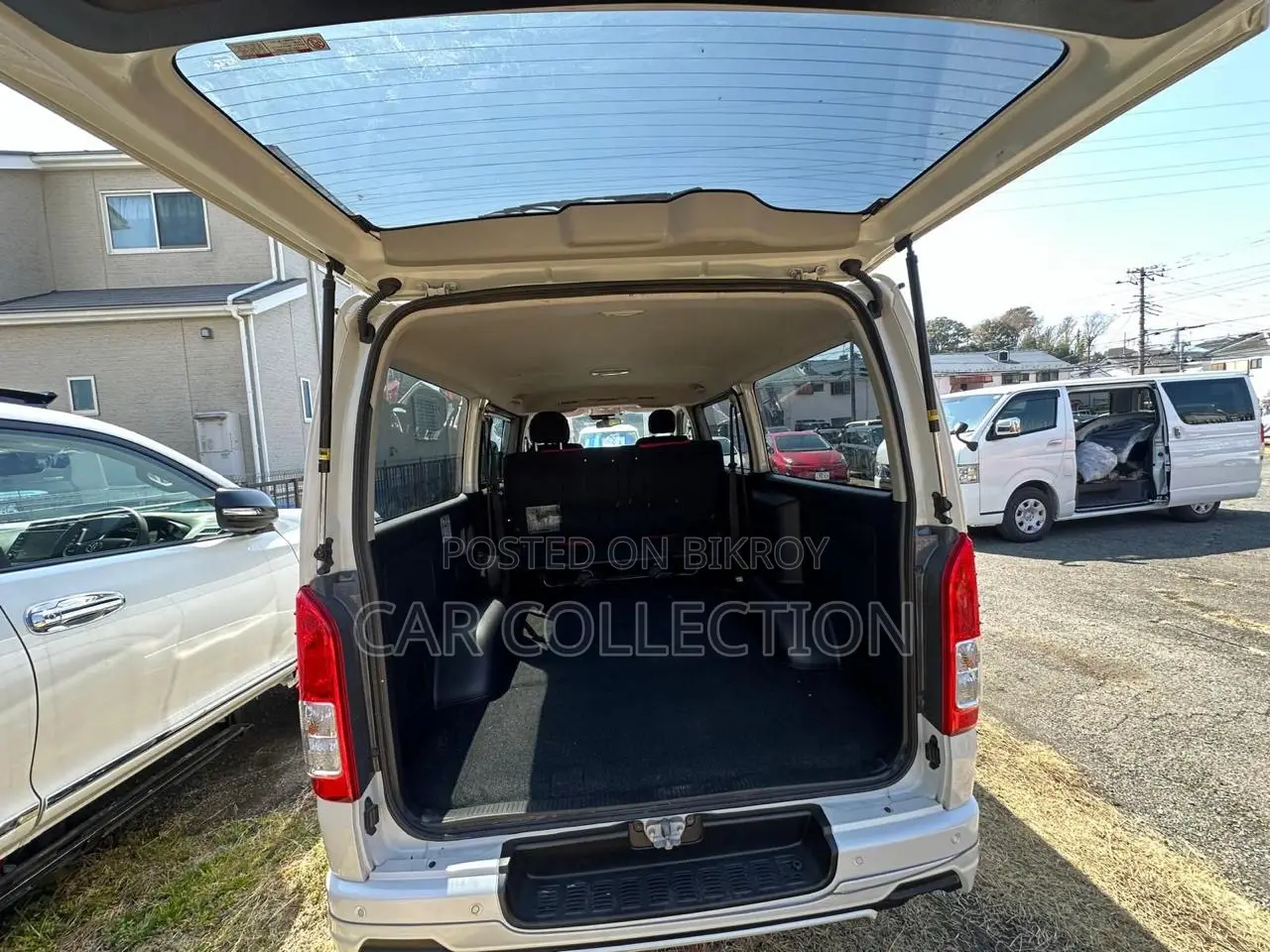 Toyota Grand HiAce 2002 Pearl