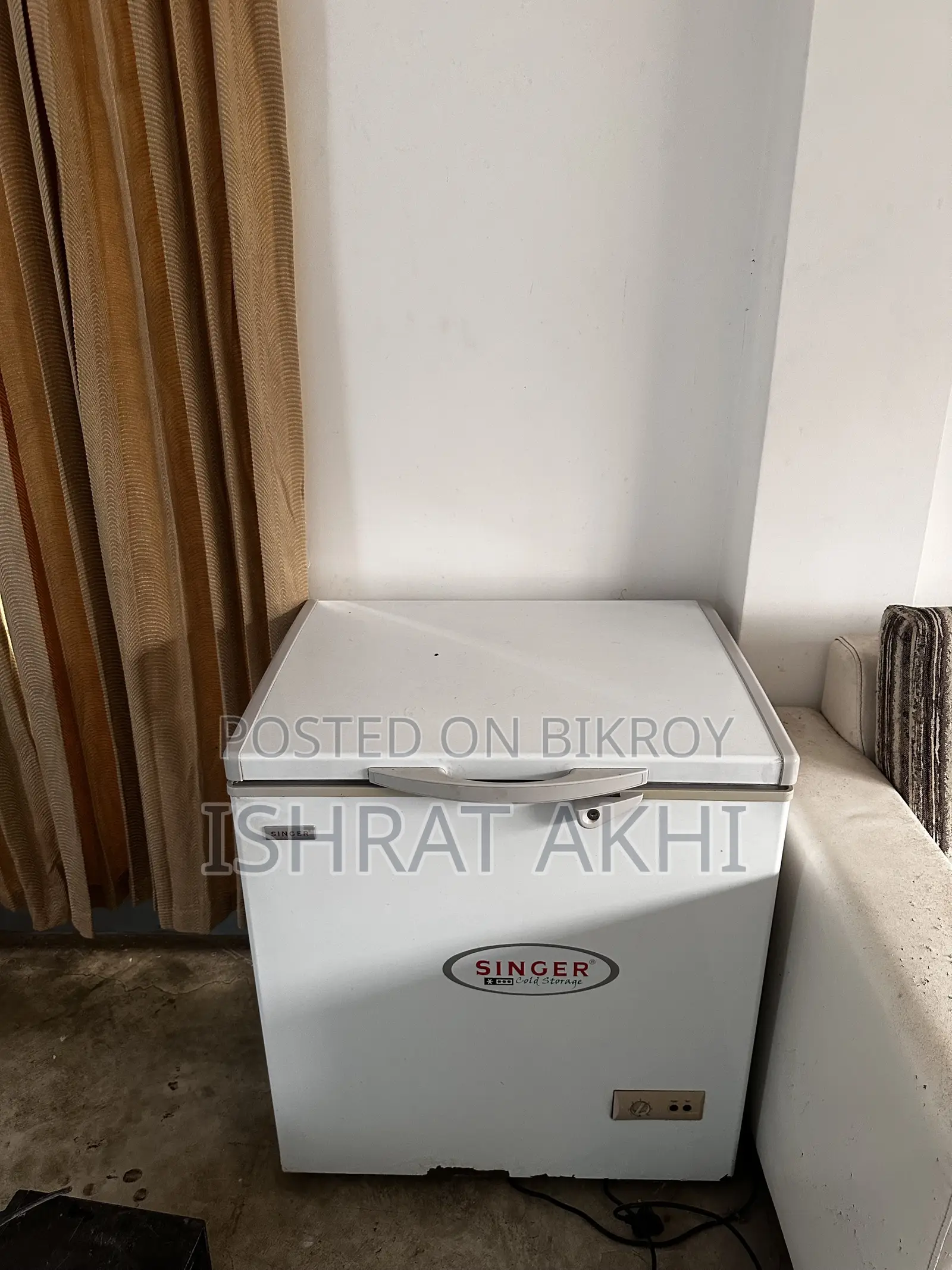 Singer Chest Deep Freezer for sale – Good Condition – Low Price
