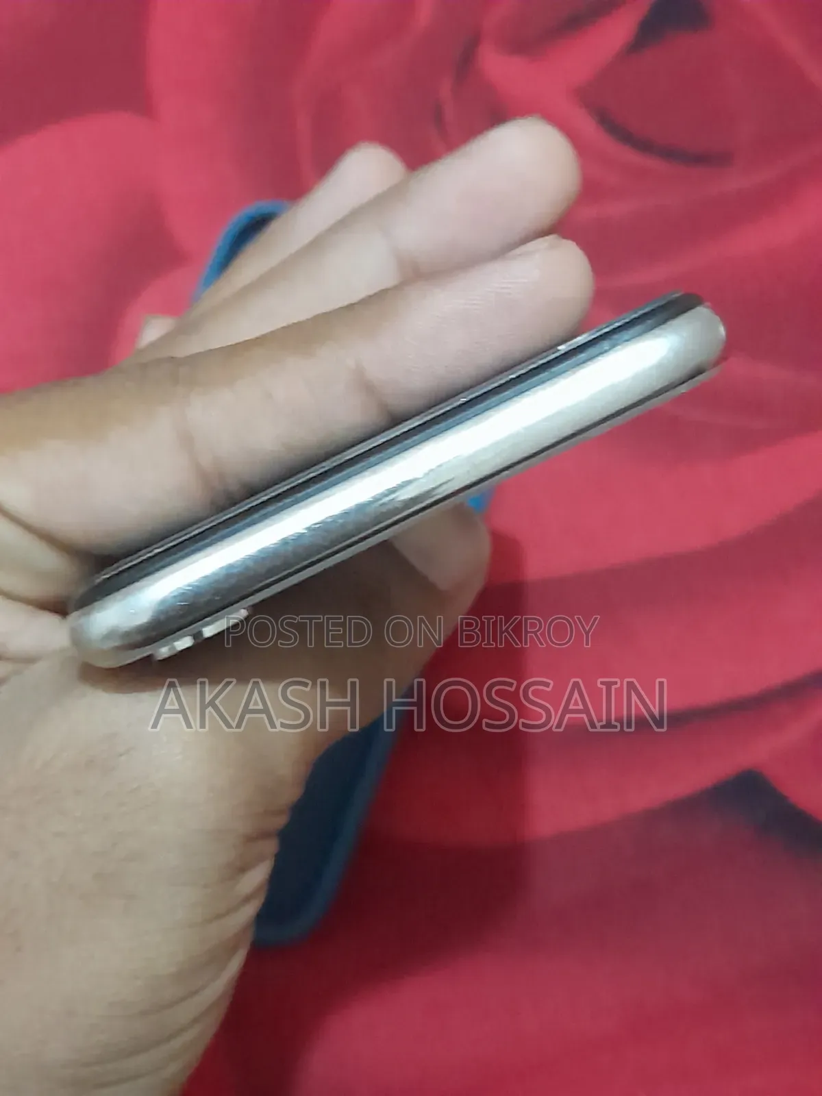 অ্যাপল আইফোন এক্স ৬৪ জিবি হোয়াইট