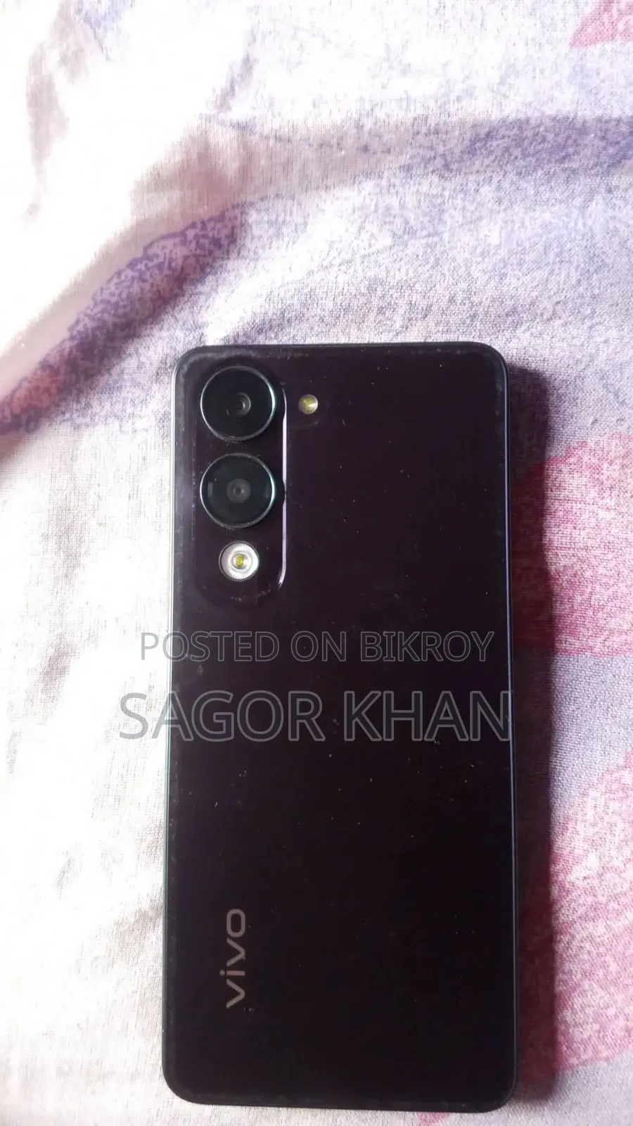 Vivo Y04 128 GB Red