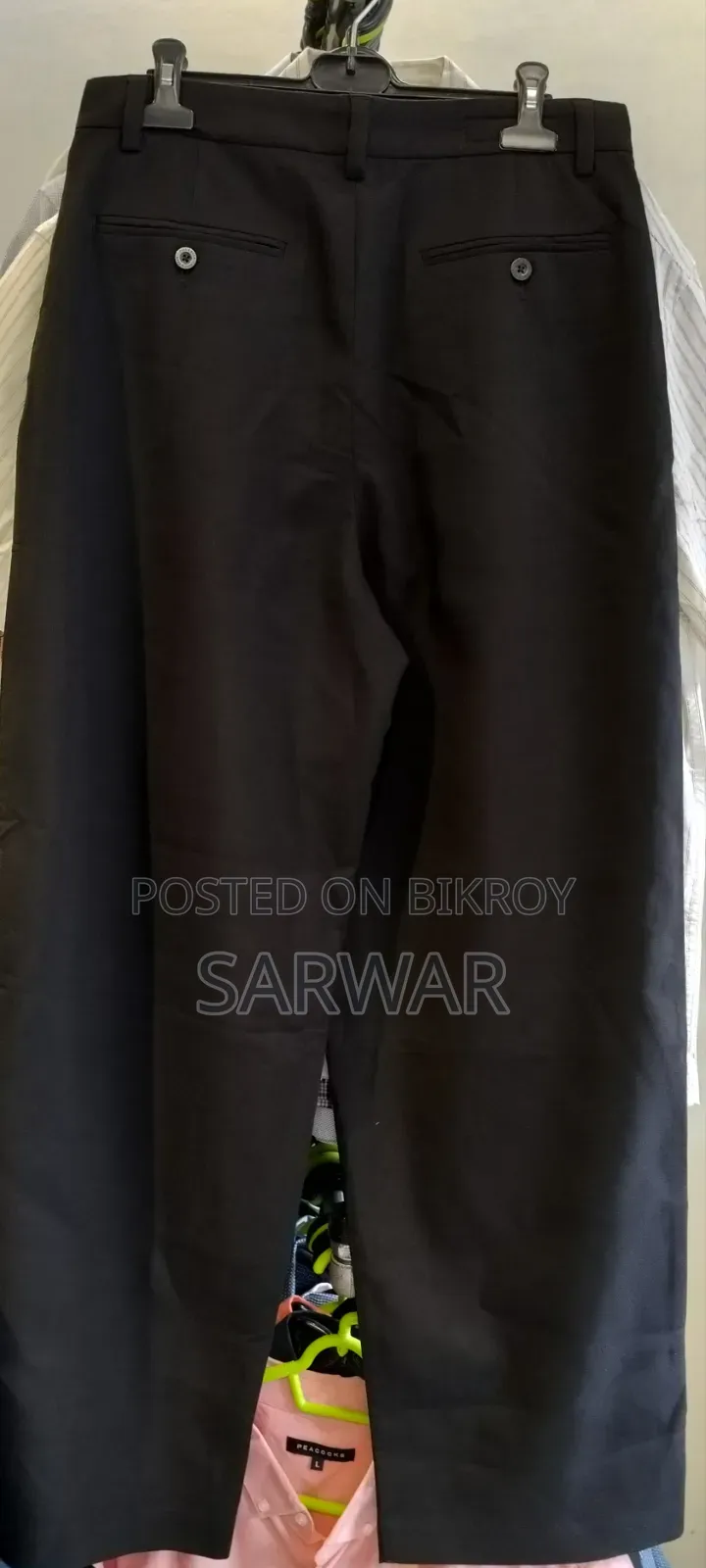 Loose Fit Pleat-Front Pants