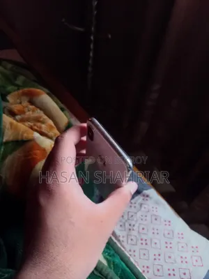অ্যাপল আইফোন এক্স ২৫৬ জিবি হোয়াইট