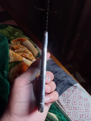 অ্যাপল আইফোন এক্স ২৫৬ জিবি হোয়াইট