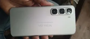 Infinix Hot 60 Pro+ 128 GB Silver