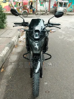 হোন্ডা এক্স-ব্লেড ১৬০ ২০২১ কালো