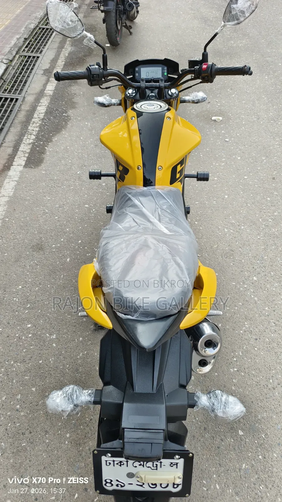 Suzuki 2024 Yellow