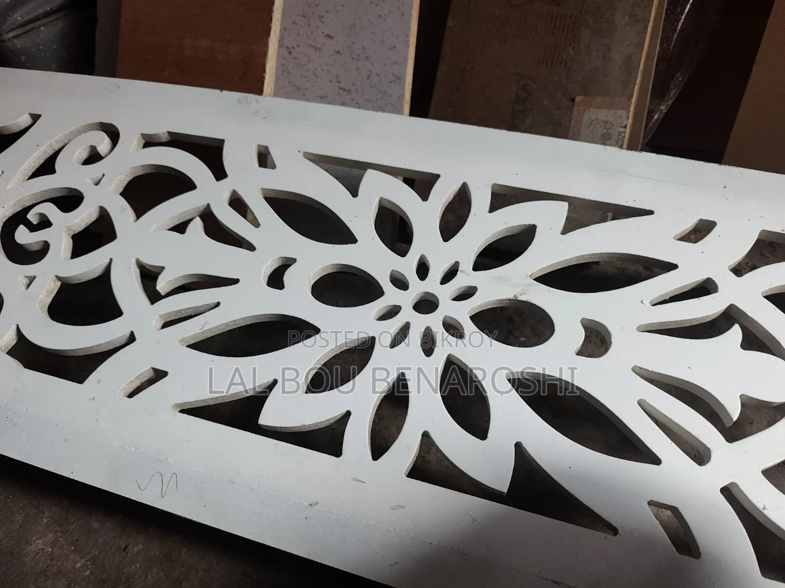 Showroom Decoration