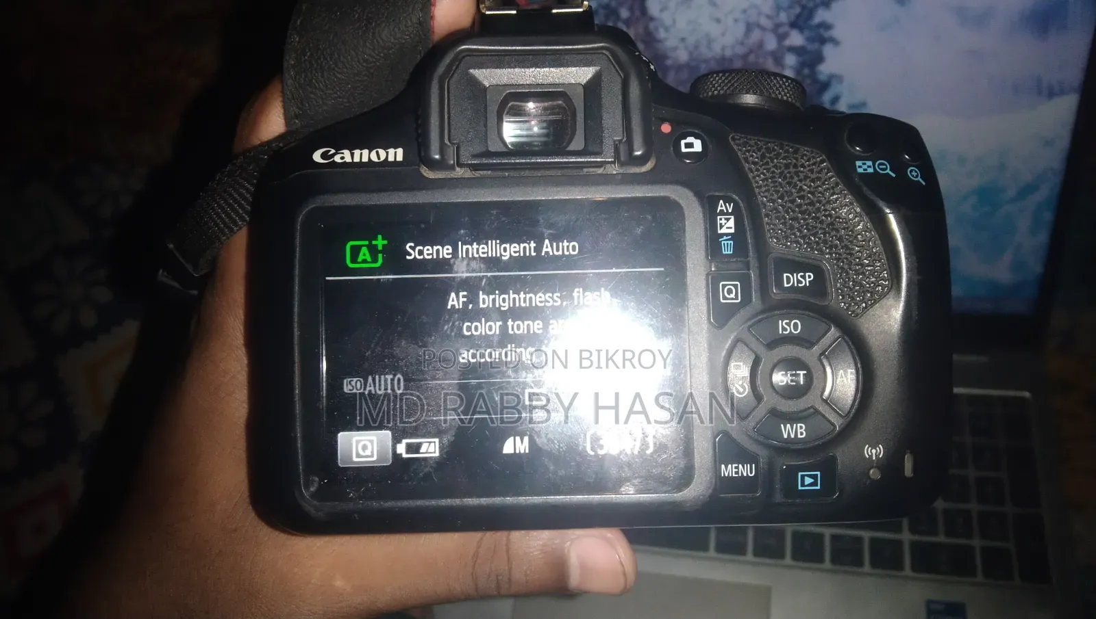 ক্যানন ইওস ২০০০ডি