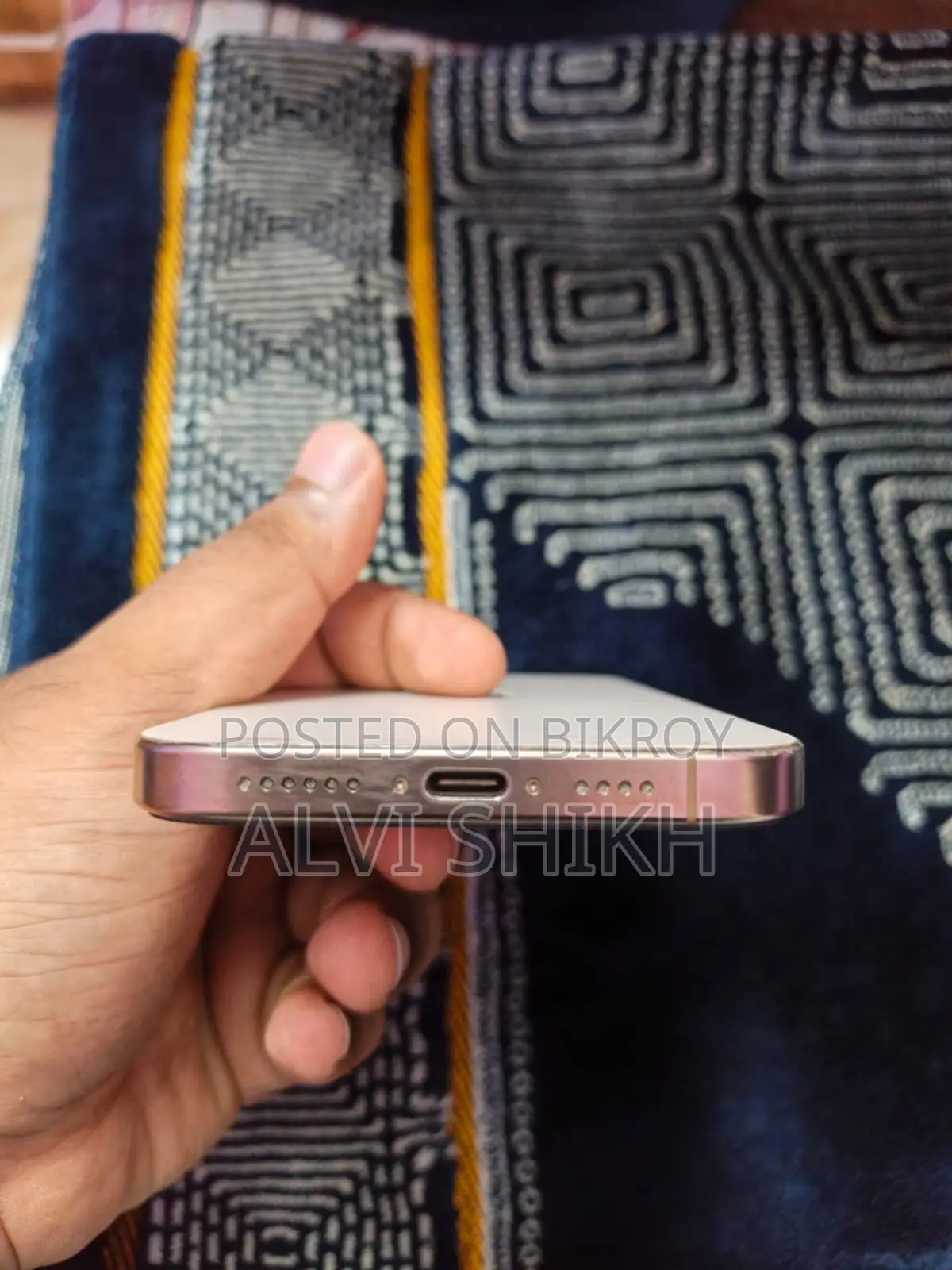 অ্যাপল আইফোন ১৬ প্রো ম্যাক্স ২৫৬ জিবি গোল্ড