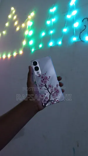 Vivo Y19s 128 GB Silver