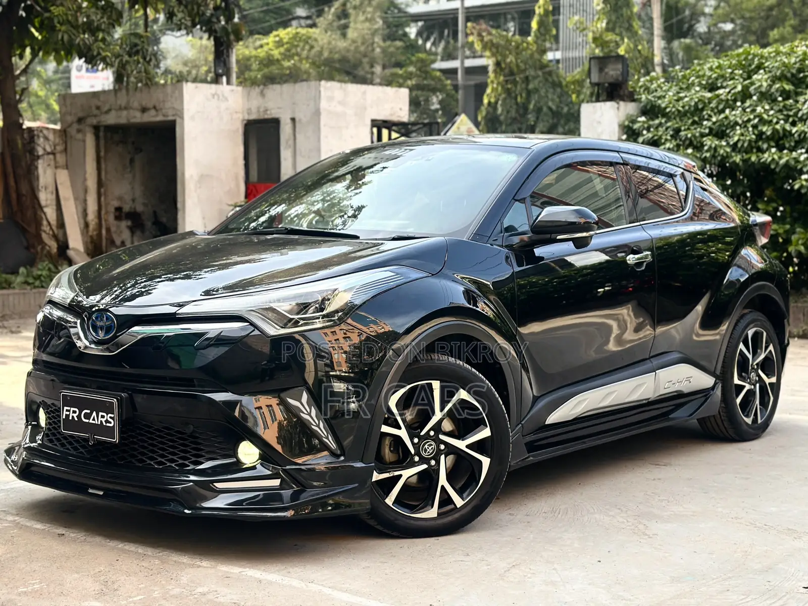 Toyota C-HR XLE FWD Sport Utility (2.0L 4cyl 2AM) 2018 Black
