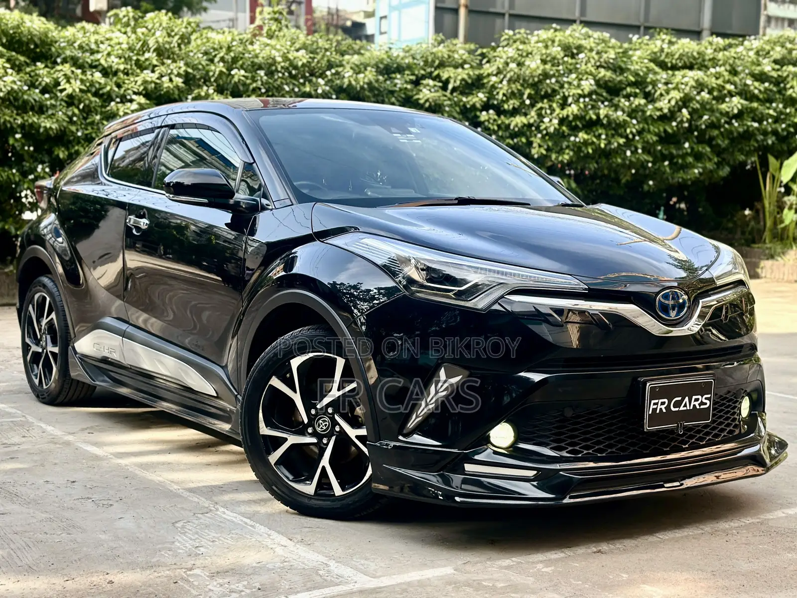 Toyota C-HR XLE FWD Sport Utility (2.0L 4cyl 2AM) 2018 Black