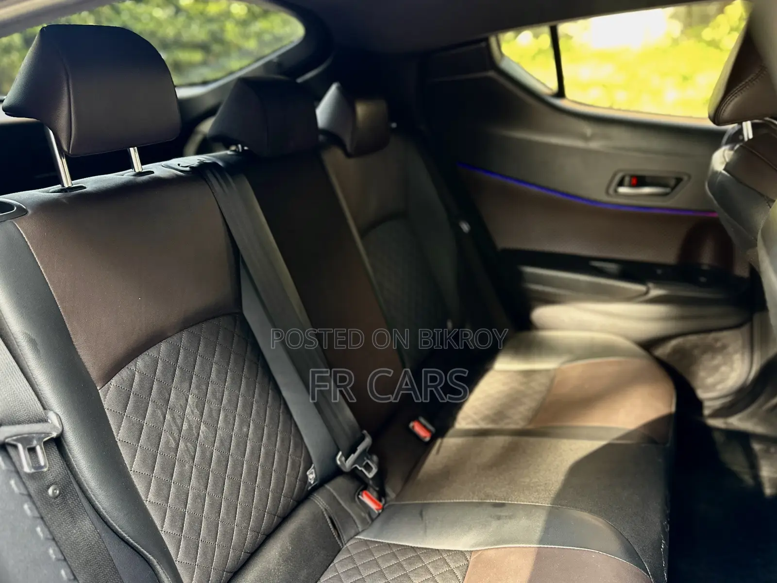 Toyota C-HR XLE FWD Sport Utility (2.0L 4cyl 2AM) 2018 Black