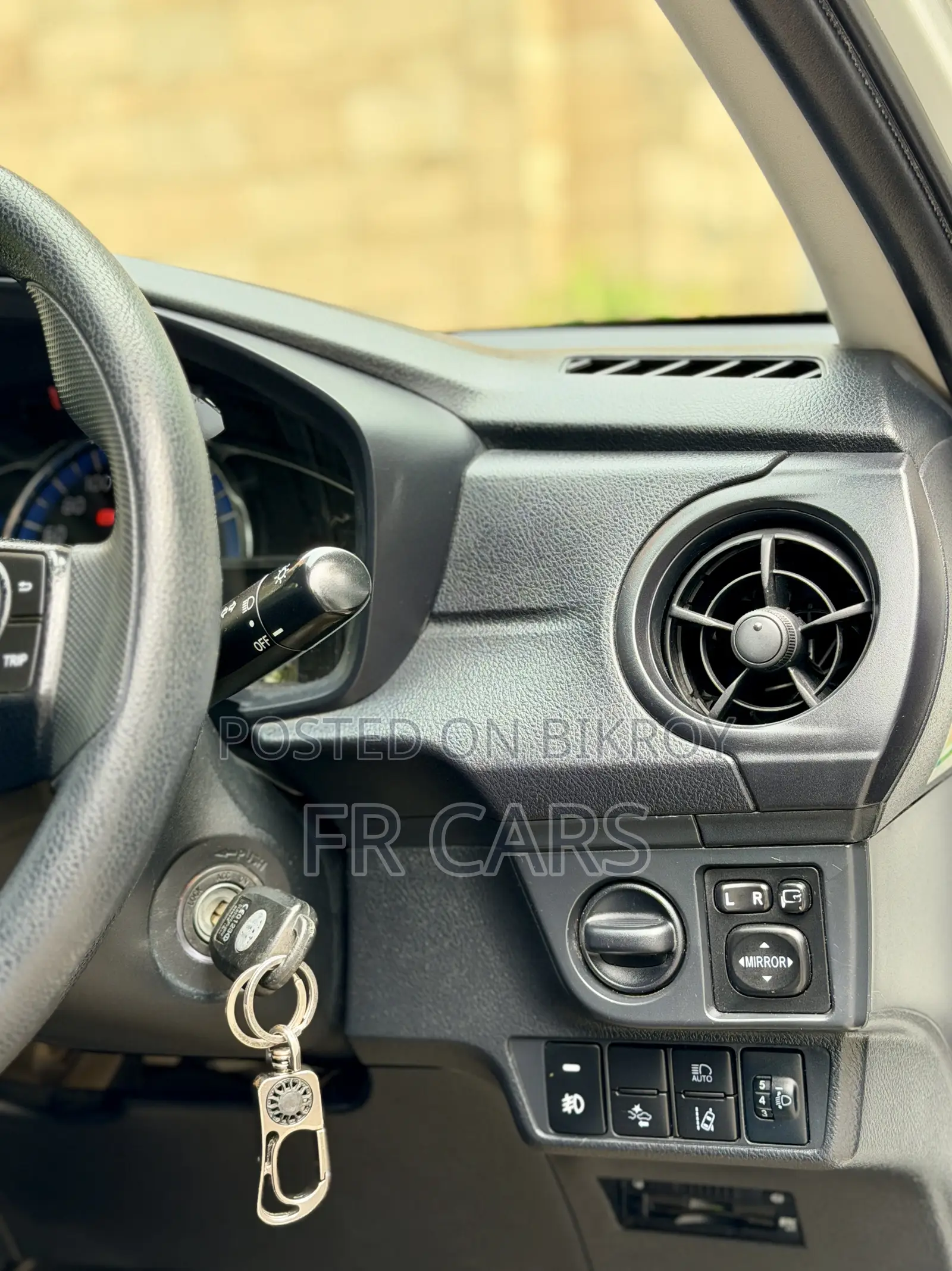 Toyota Axio 1.5 Hybrid 2WD 2019 White