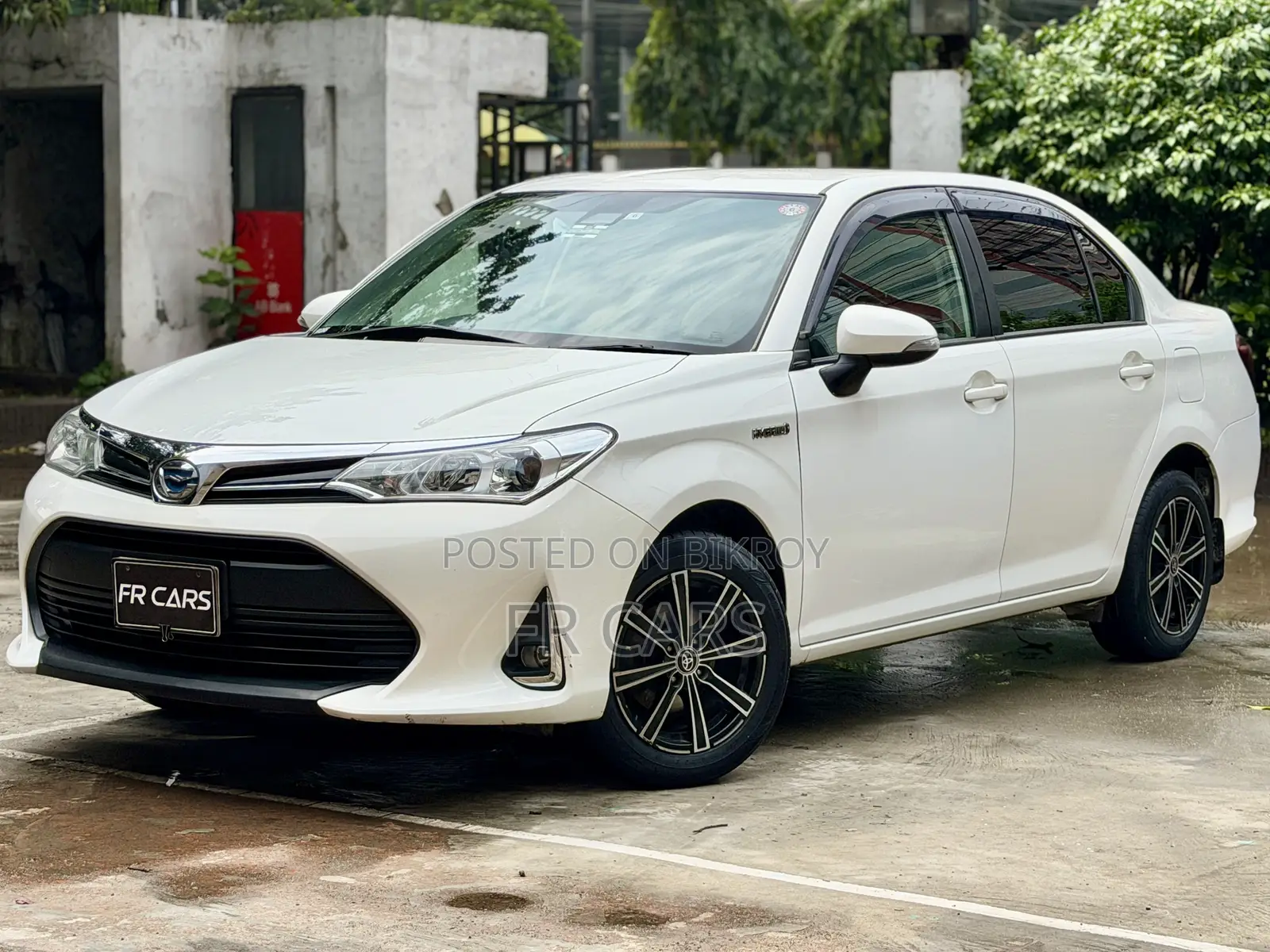 Toyota Axio 1.5 Hybrid 2WD 2019 White