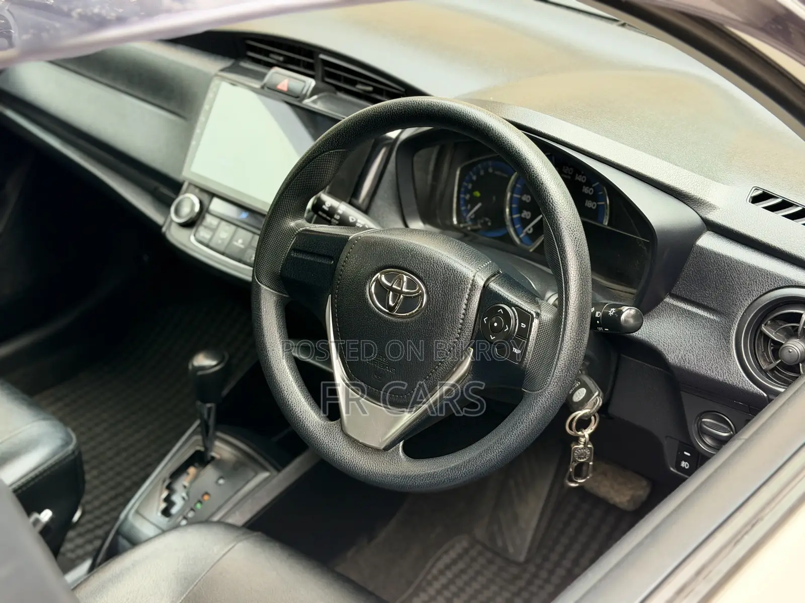 Toyota Axio 1.5 Hybrid 2WD 2019 White