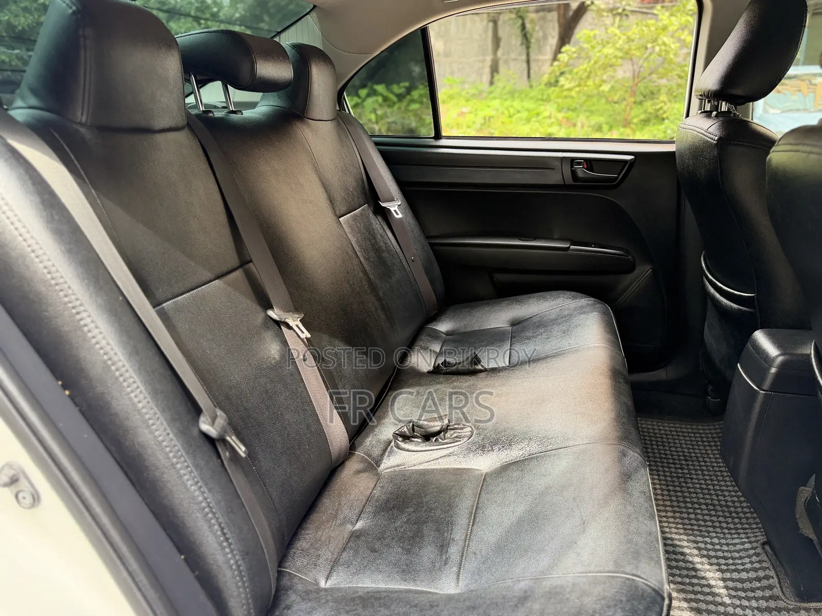 Toyota Axio 1.5 Hybrid 2WD 2019 White