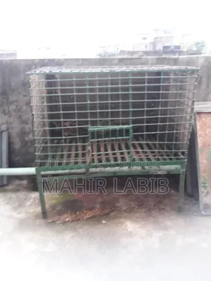8-Compartment Tiered Cage, 1 Small Sized Breeding Nest, Made with Thick Rods