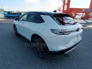 Honda Vezel 2021 Pearl