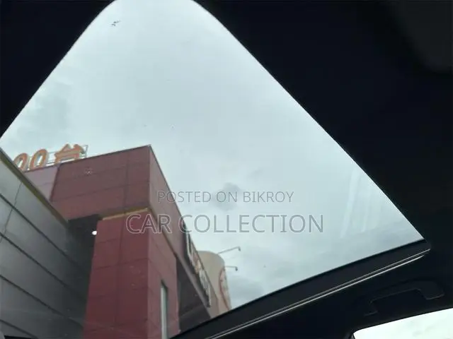 টয়োটা করোল্লা ক্রস ২০২৩ পার্ল
