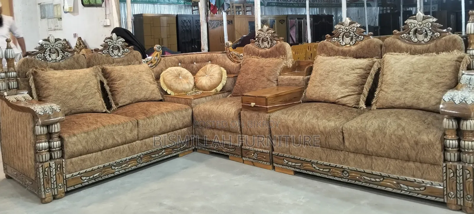 2:2:1 Five Seat Sofa With Cushions