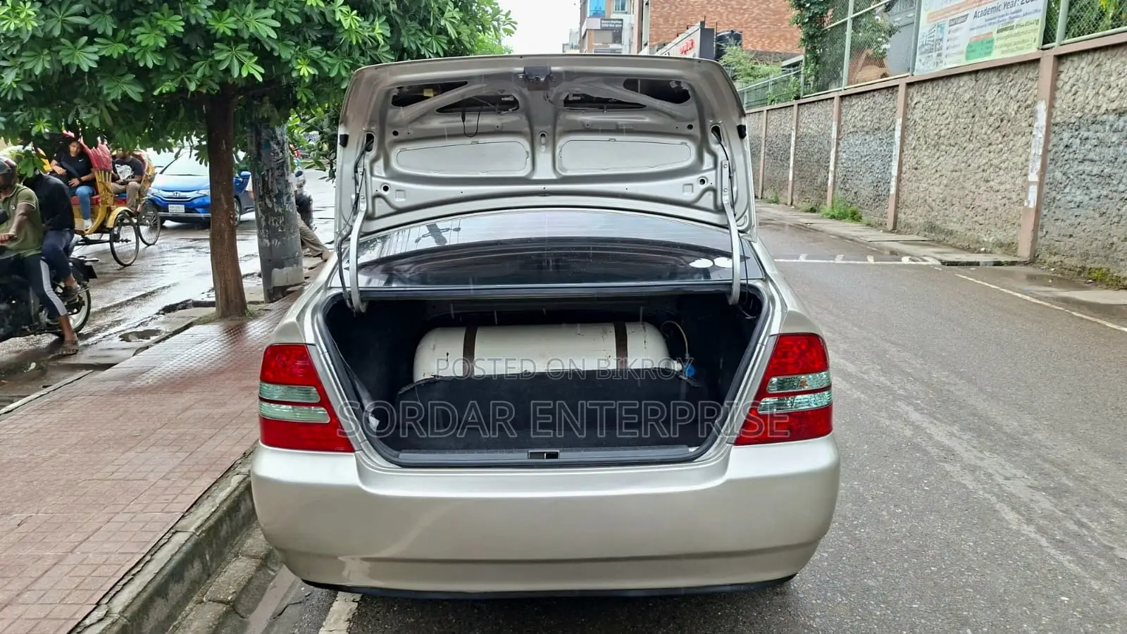 টয়োটা করোলা ২০০২ বেইজ