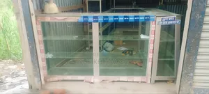 দোকান আসবাবপত্র