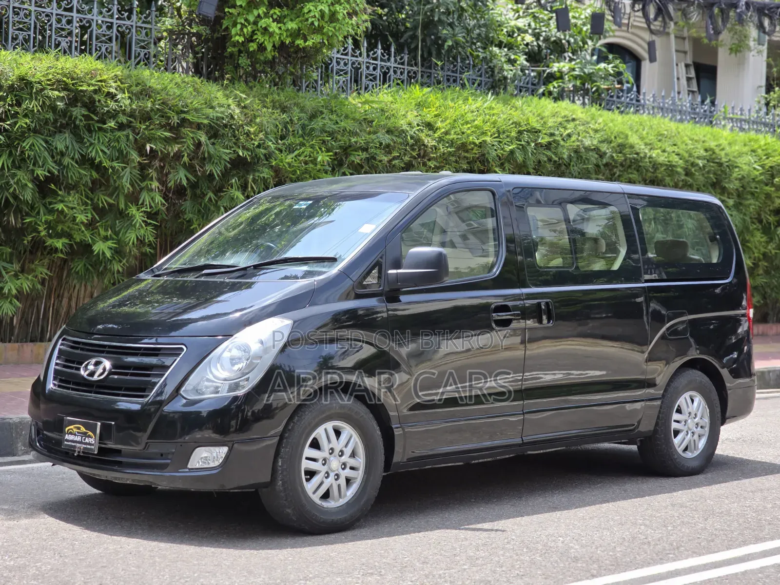 New Hyundai H300 2017 Black