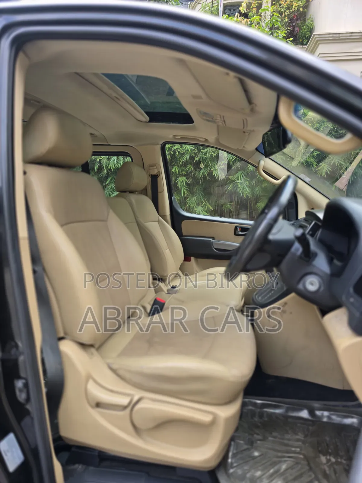 New Hyundai H300 2017 Black