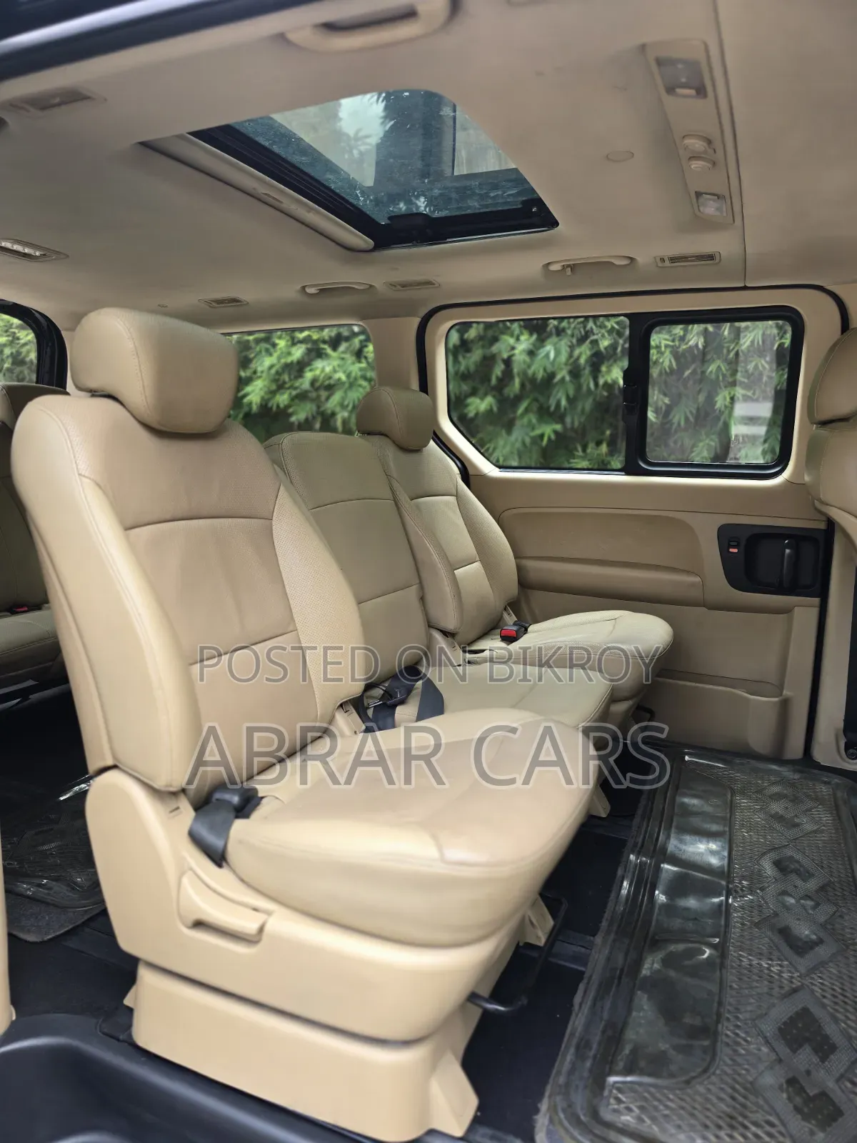 New Hyundai H300 2017 Black