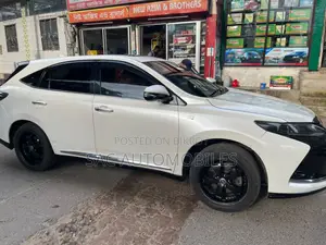 Toyota Harrier 2.0 2015 Pearl