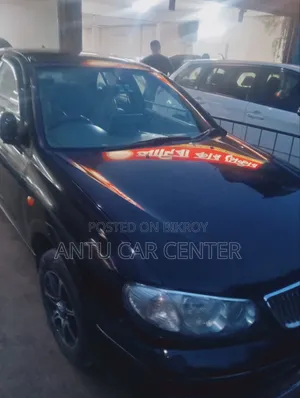 Nissan Sunny 2004 Black