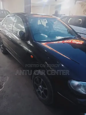 Nissan Sunny 2004 Black