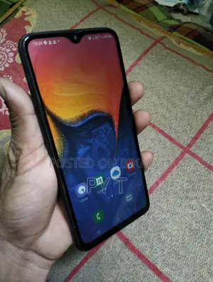 Samsung A10 32 GB Purple