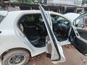 Toyota Vitz 2008 White