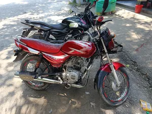 বাজাজ সিটি ১০০ ২০১৭ রেড