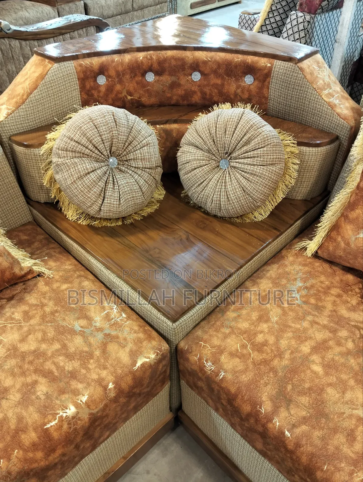 Budget Friendly 2:2:1 Sofa