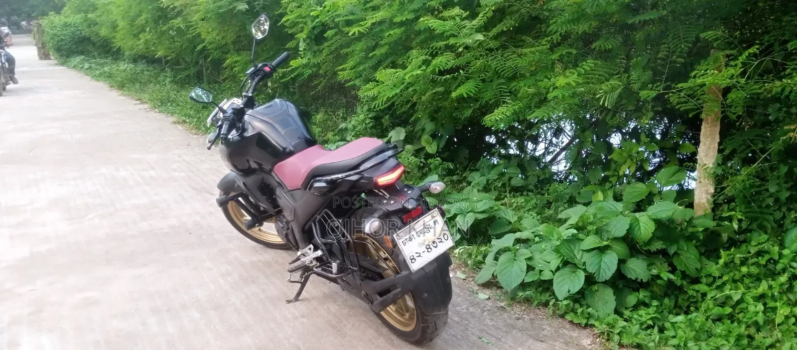 ইয়ামাহা এফজেডএস ভি৩ ২০২২ কালো