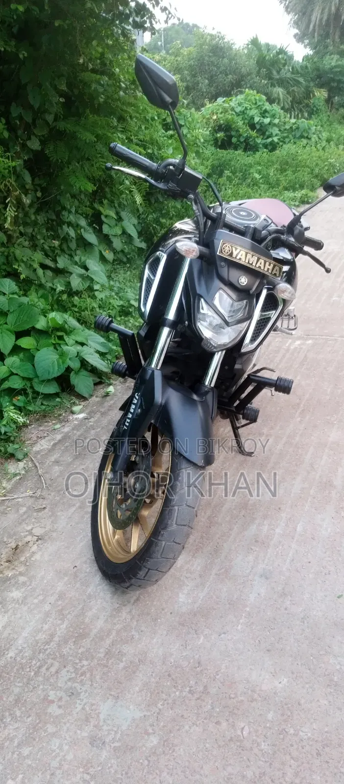 ইয়ামাহা এফজেডএস ভি৩ ২০২২ কালো