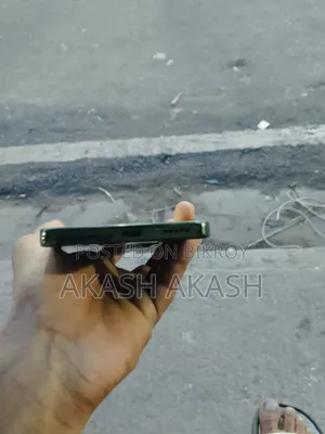 ভিভো ওয়াই ৪০০ ৪জি ২৫৬ জিবি গ্রিন