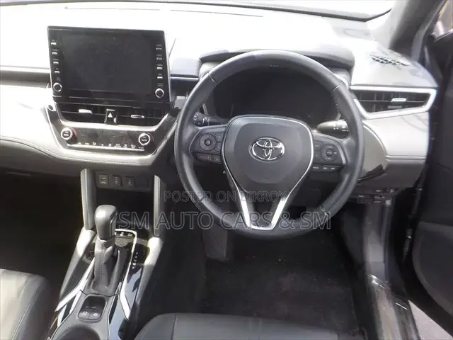 টয়োটা করোল্লা ক্রস ২০২২ কালো