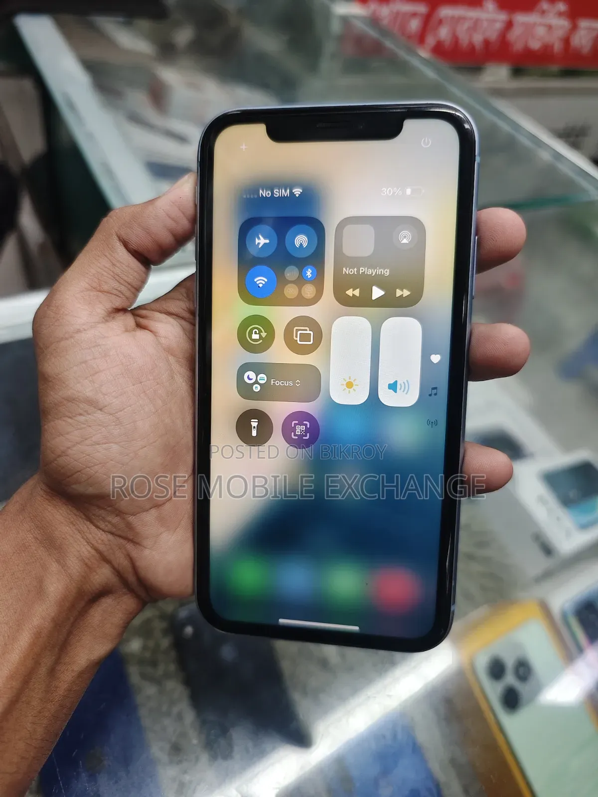 অ্যাপল ৬৪ জিবি