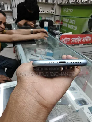 অ্যাপল ৬৪ জিবি