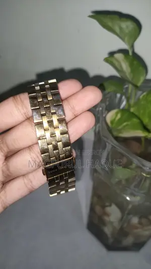 Michael Kors Ritz MK5698 Gold Chronograph Watch (Negotiable)
