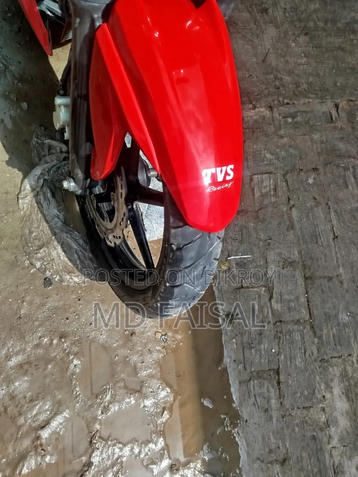 টিভিএস এপাচি ১৬০ ৪ভি ২০২০ লাল