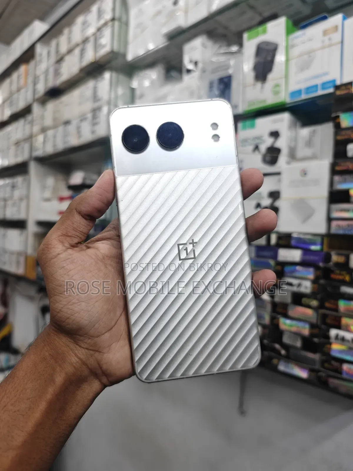 ওয়ানপ্লাস ২৫৬ জিবি